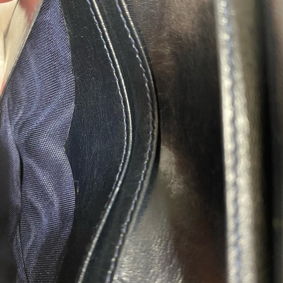 ✅SOLD✅AUTHENTIC VINTAGE GUCCI MINI COMPACT WALLET LEATHER - Picture 15 of 16